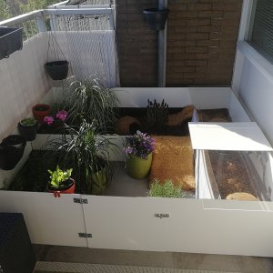 Outdoor enclosure russian balcony